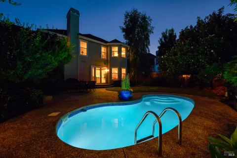 $999,000 | 318 Schiappino Street, Santa Rosa, CA 95409