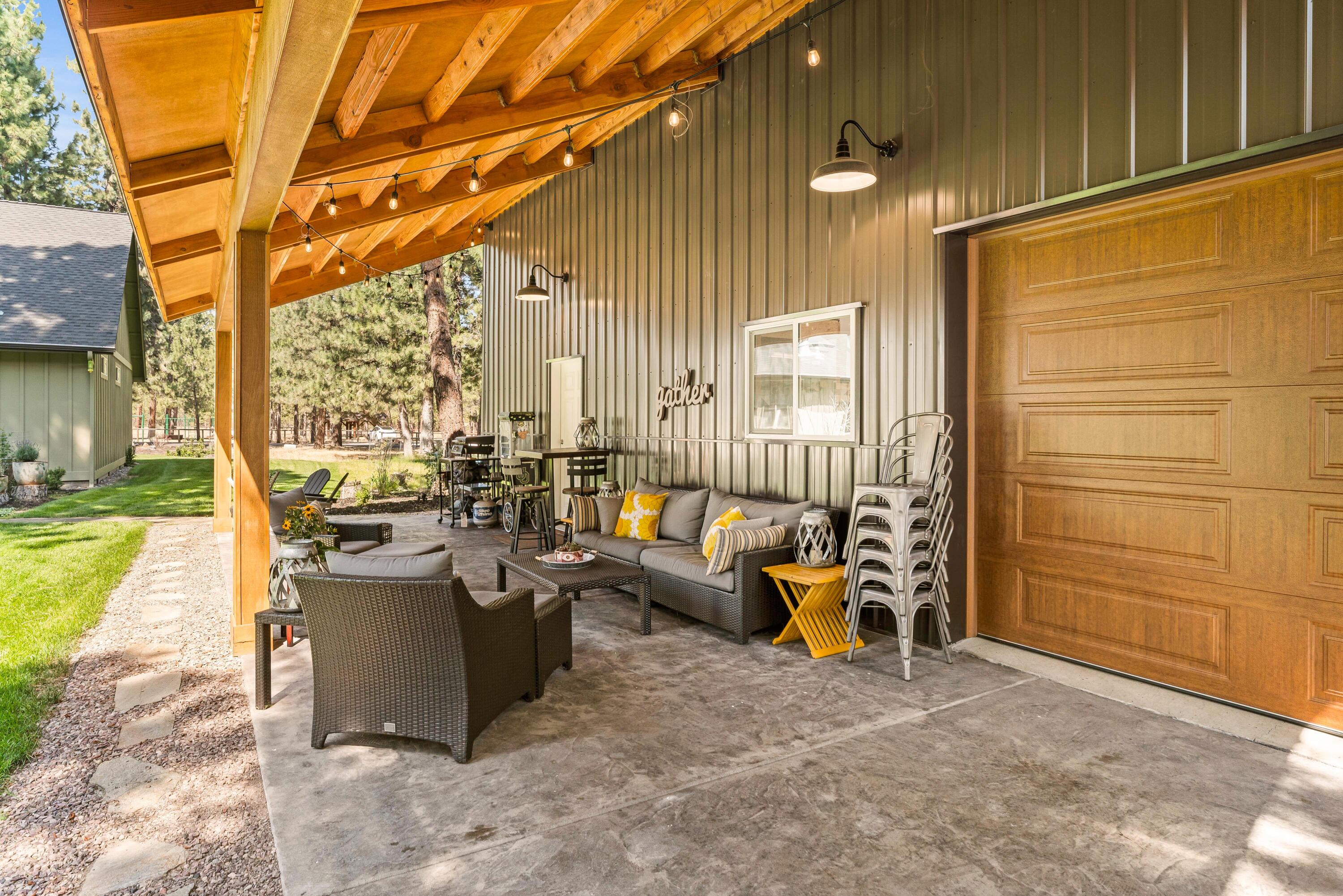 14597 Bluegrass Loop Sisters, OR 97759 - Photo 43 of 62 Gallery Image 43