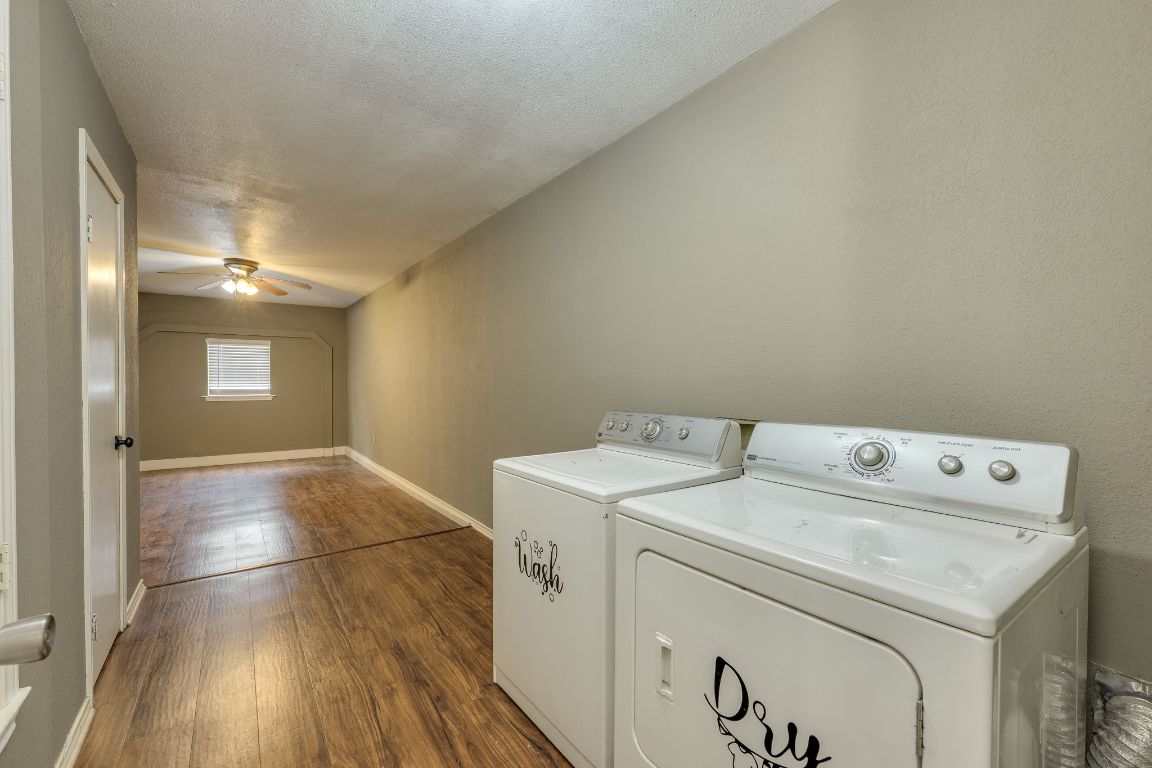 16041 Stoneham Circle Pflugerville, TX 78660 - Photo 26 of 34 a view of utility room