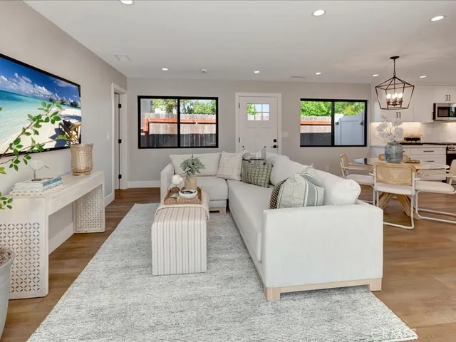 $3,699,900 | 270 Albert Place, Costa Mesa, CA 92627