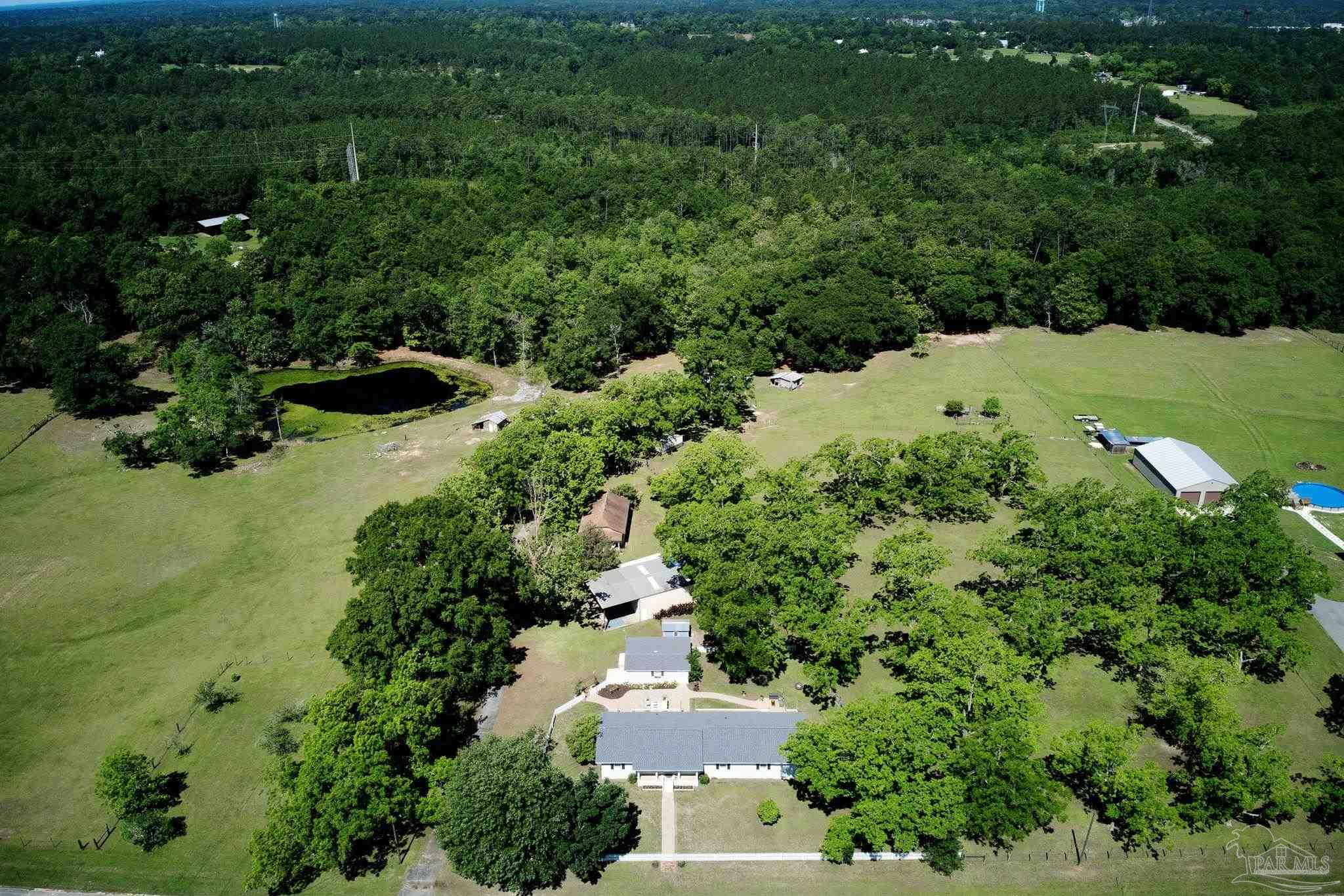 2001 Chavers Road Cantonment, FL 32533 - Photo 2 of 64
