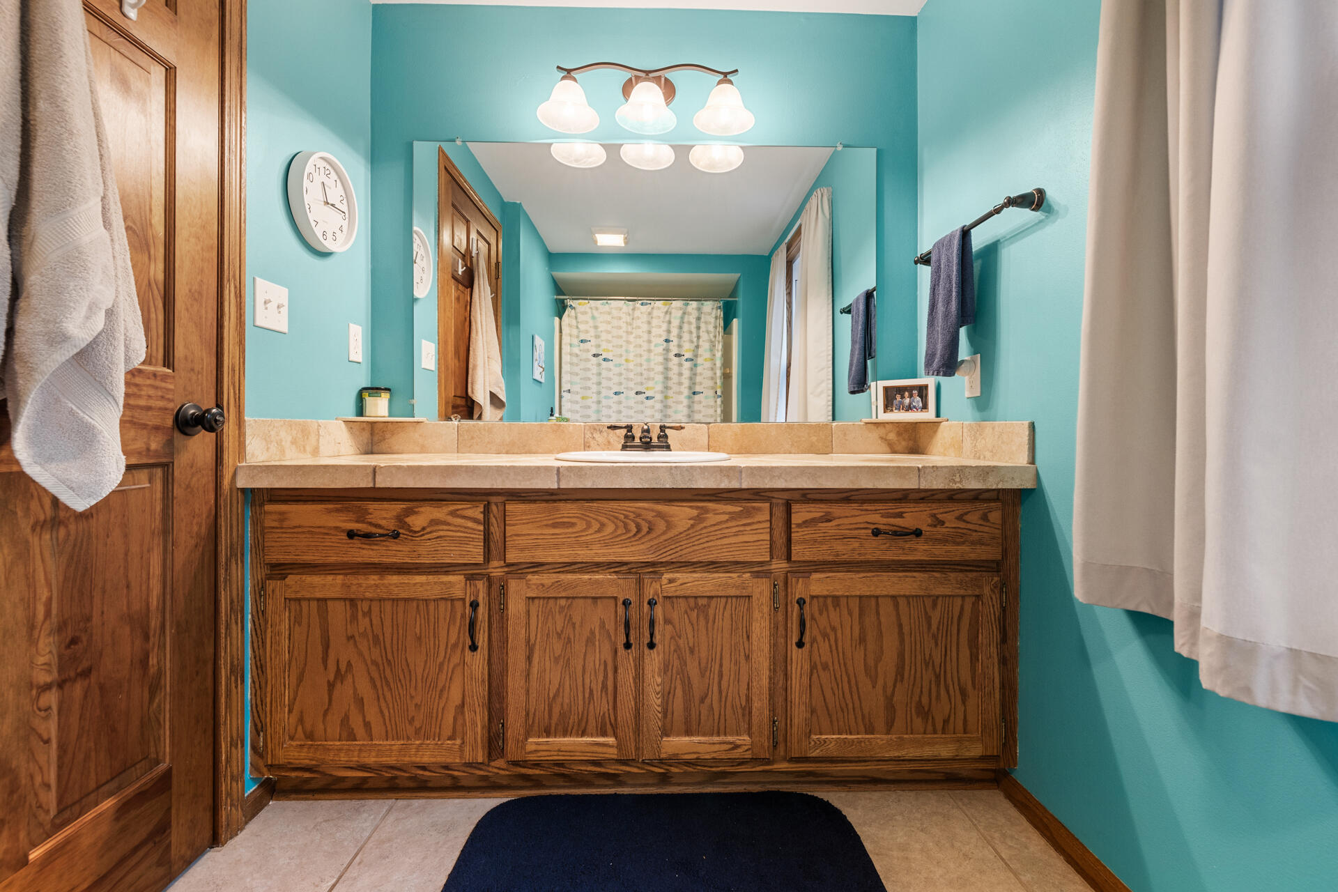 3960 Kings Way Slinger, WI 53086 - Photo 20 of 27 Full Bath Upstairs