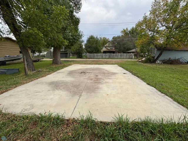 $109,900 | 604 9th Street North, Wahpeton, ND 58075