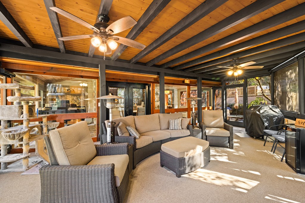 60 Ford Road Dahlonega, GA 30533 - Photo 22 of 59 a living room with furniture