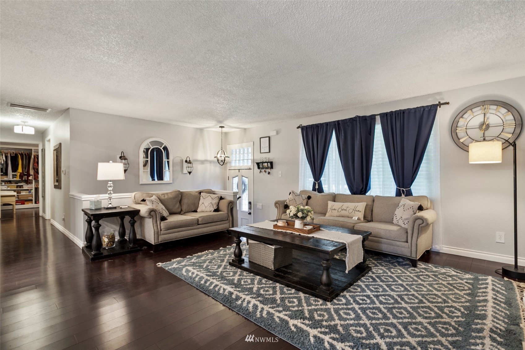 17621 Southeast 144th Street Renton, WA 98059 - Photo 4 of 32 Gallery Image 4