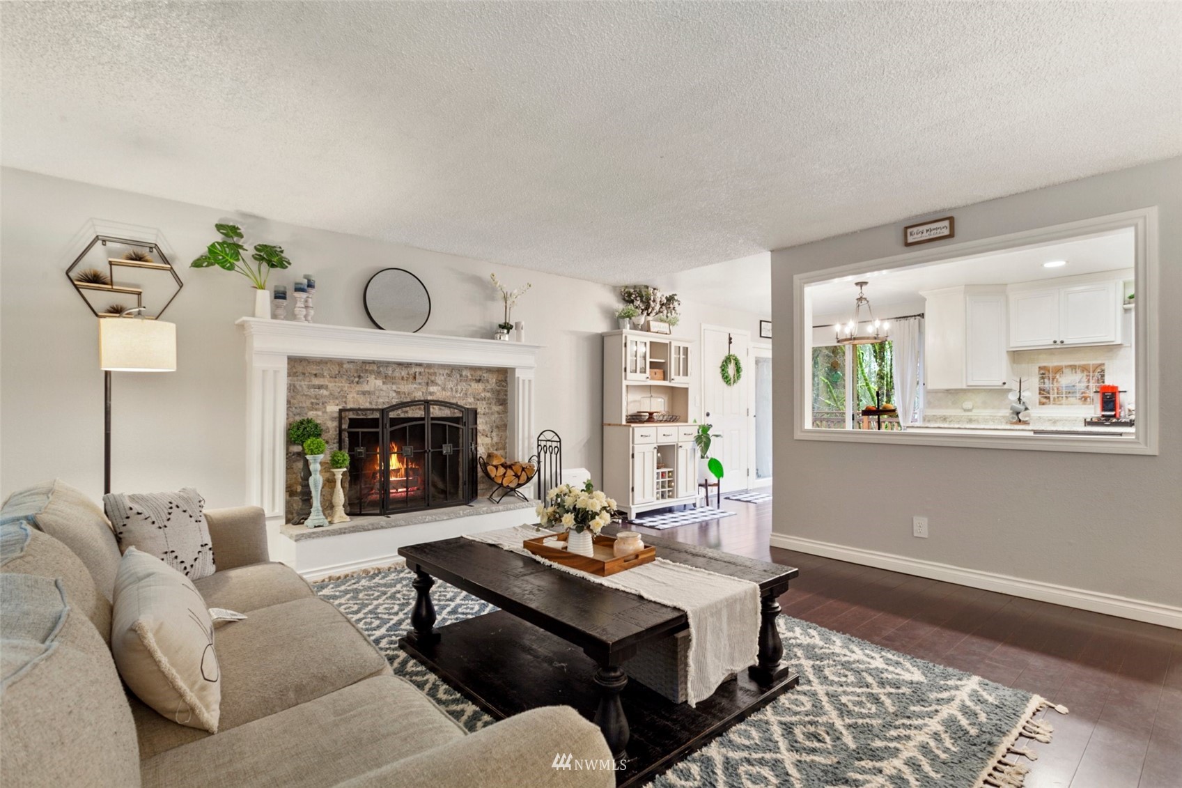 17621 Southeast 144th Street Renton, WA 98059 - Photo 5 of 32 Gallery Image 5