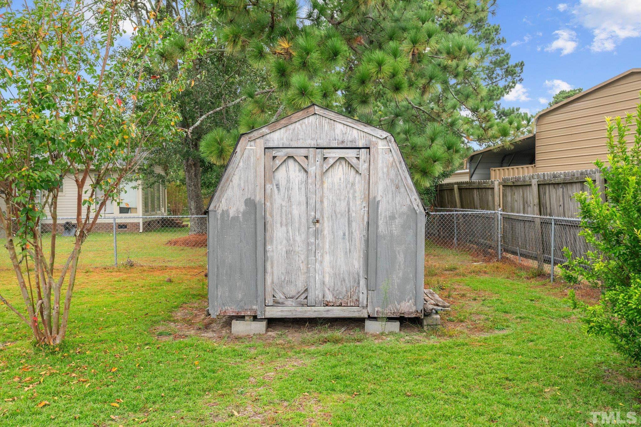 107 Murchison Drive Dunn, NC 28334 - Photo 31 of 37