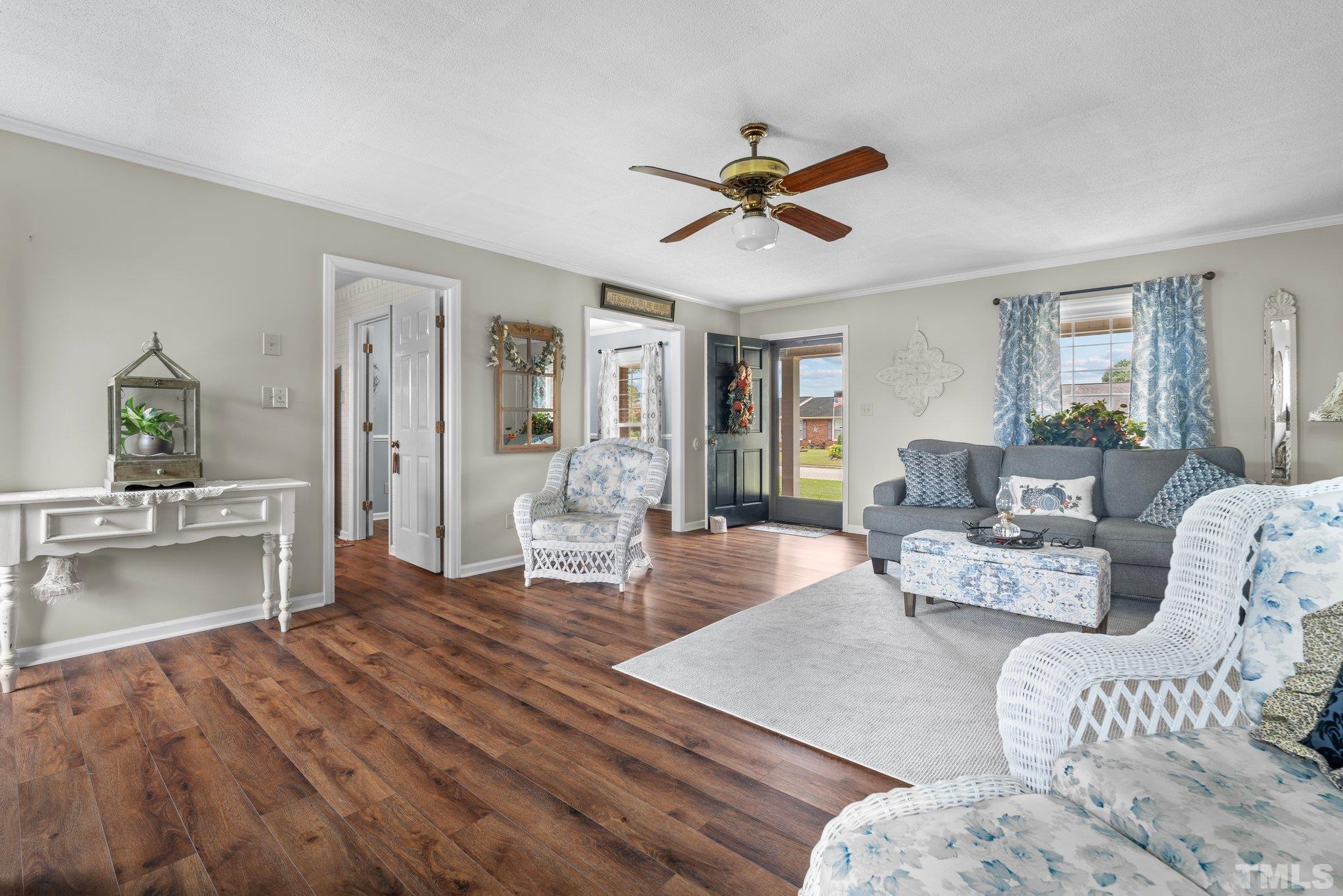107 Murchison Drive Dunn, NC 28334 - Photo 5 of 37 a living room with furniture