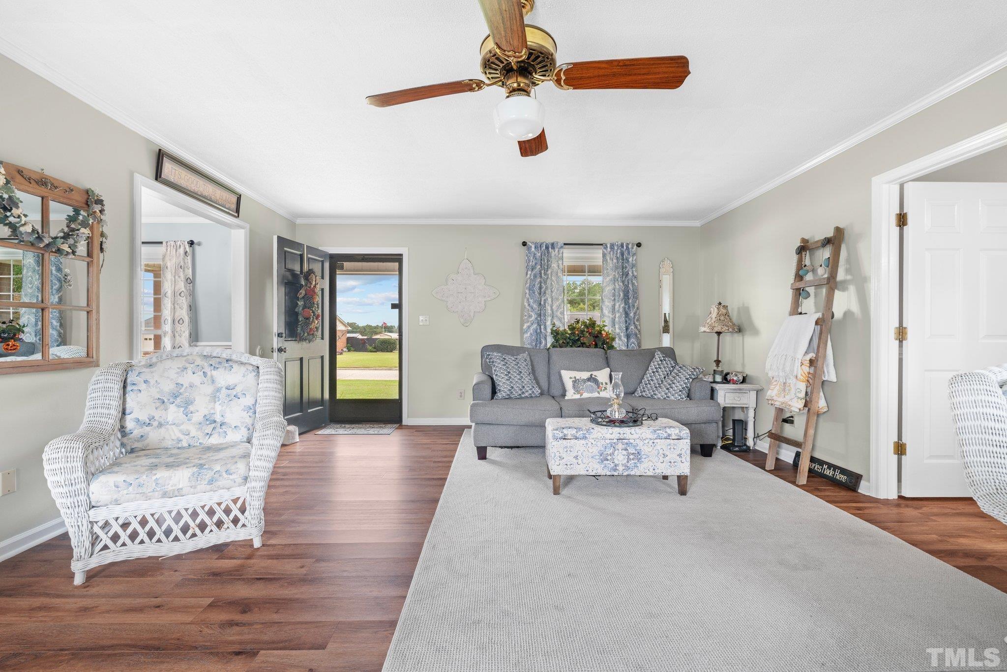 107 Murchison Drive Dunn, NC 28334 - Photo 8 of 37 a living room with furniture