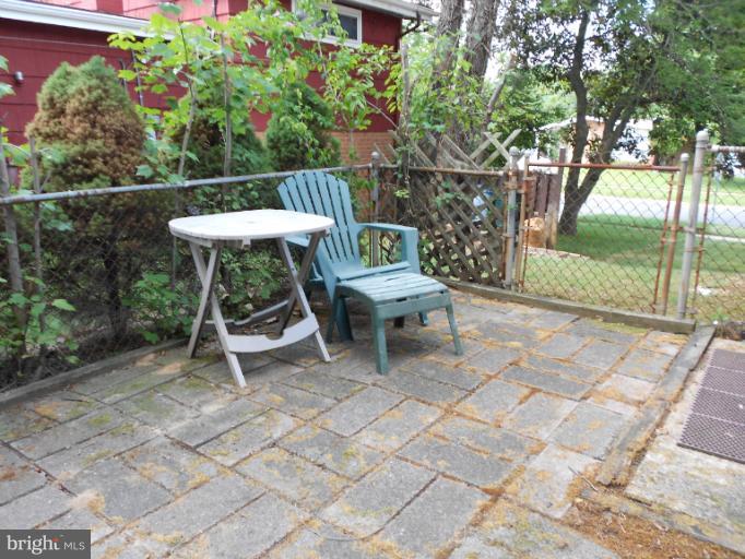 612 Sisson Street Silver Spring, MD 20902 - Photo 17 of 17 Patio