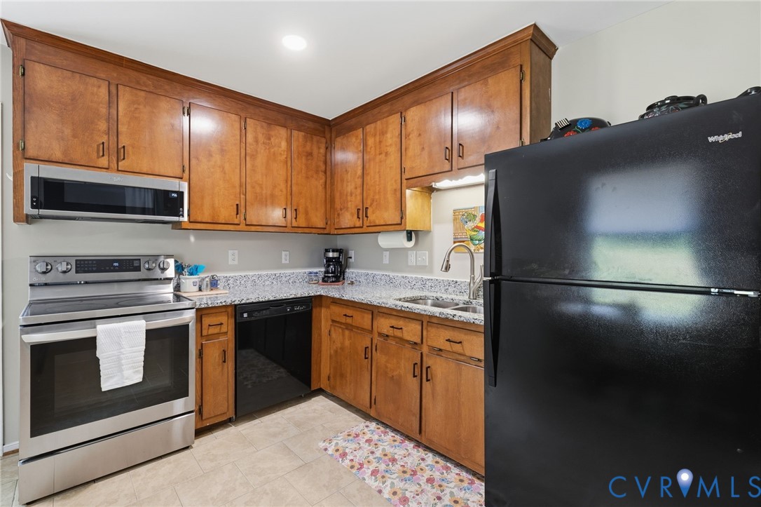 1812 Stone River Road North Chesterfield, VA 23235 - Photo 8 of 21 Gallery Image 8