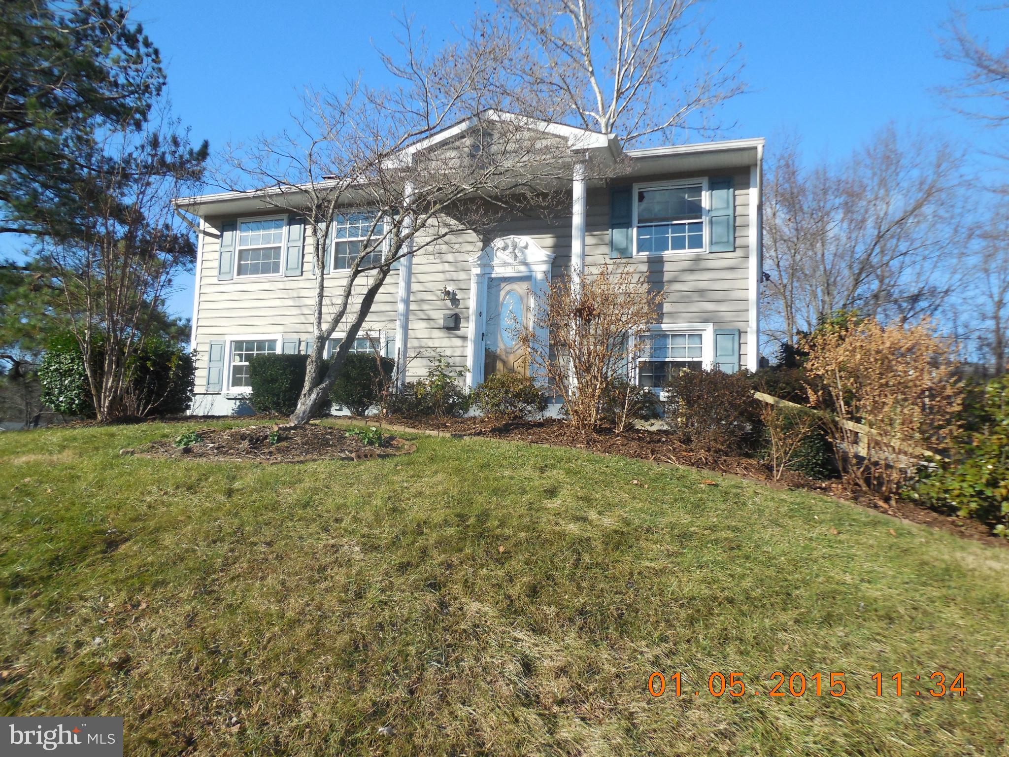 13318 Haddock Road Woodbridge, VA 22193 - Photo 4 of 18 Exterior (General)