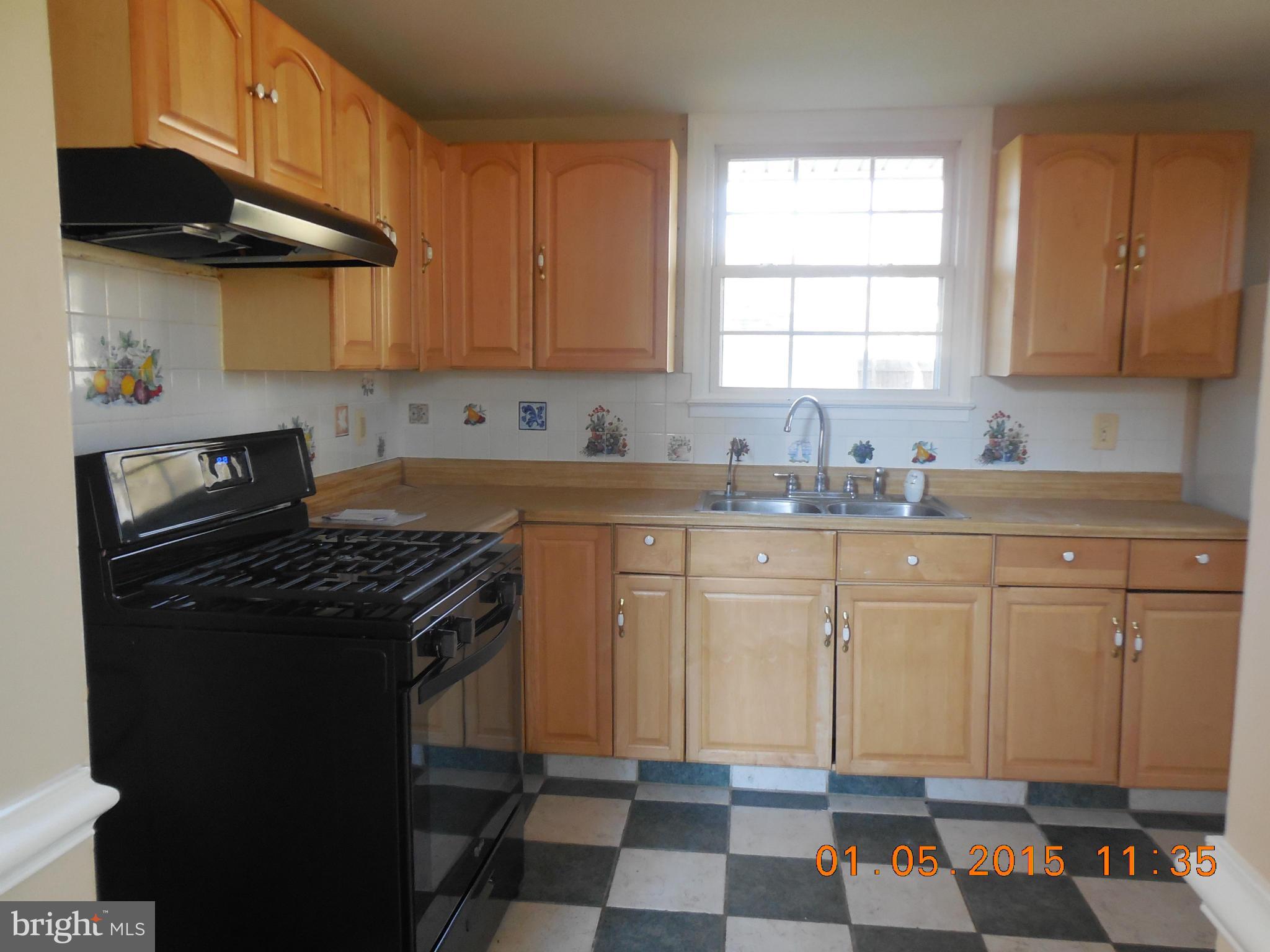 13318 Haddock Road Woodbridge, VA 22193 - Photo 6 of 18 Kitchen