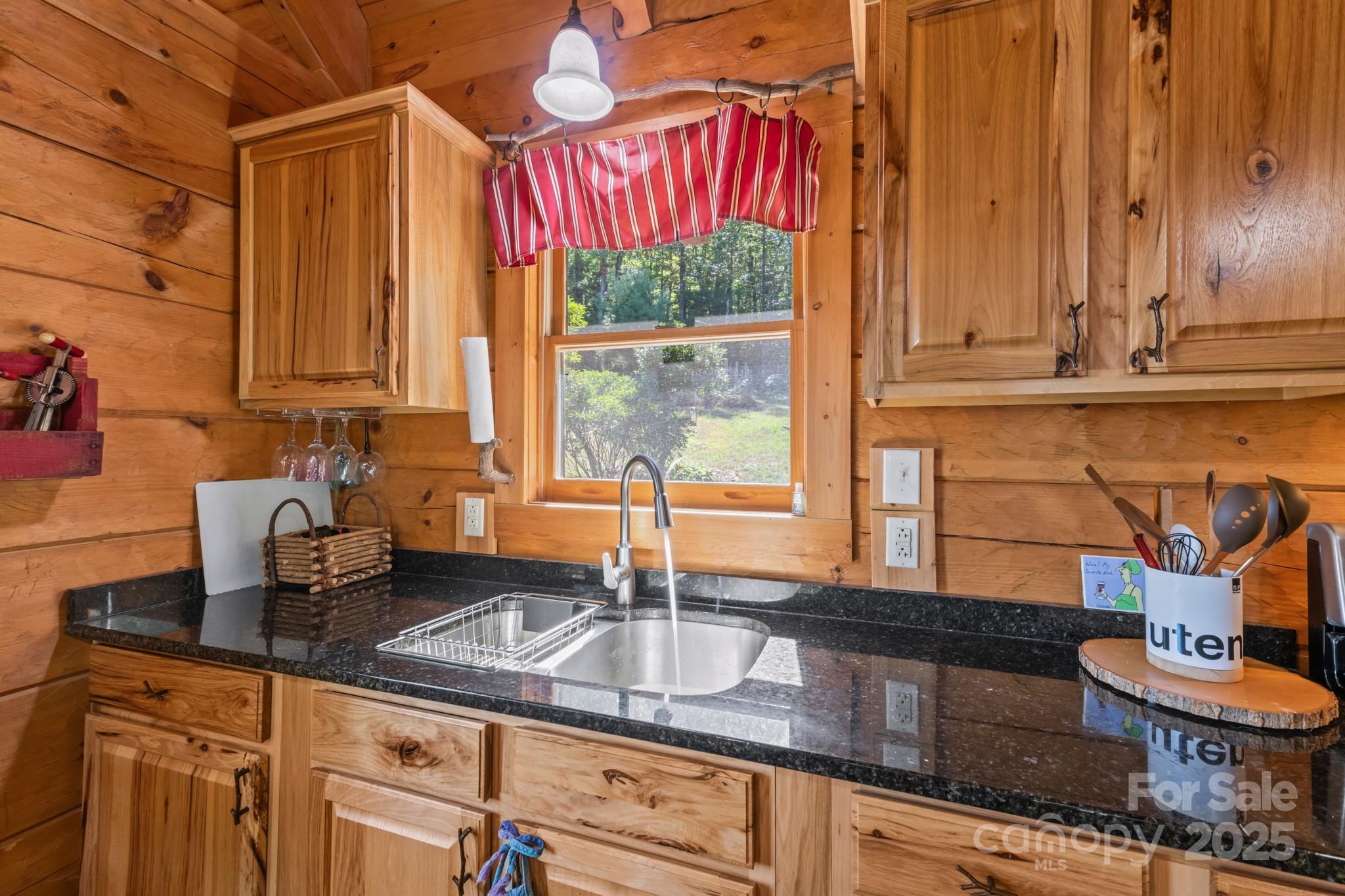 4515 Tolbert Road Collettsville, NC 28611 - Photo 11 of 34 Gallery Image 11
