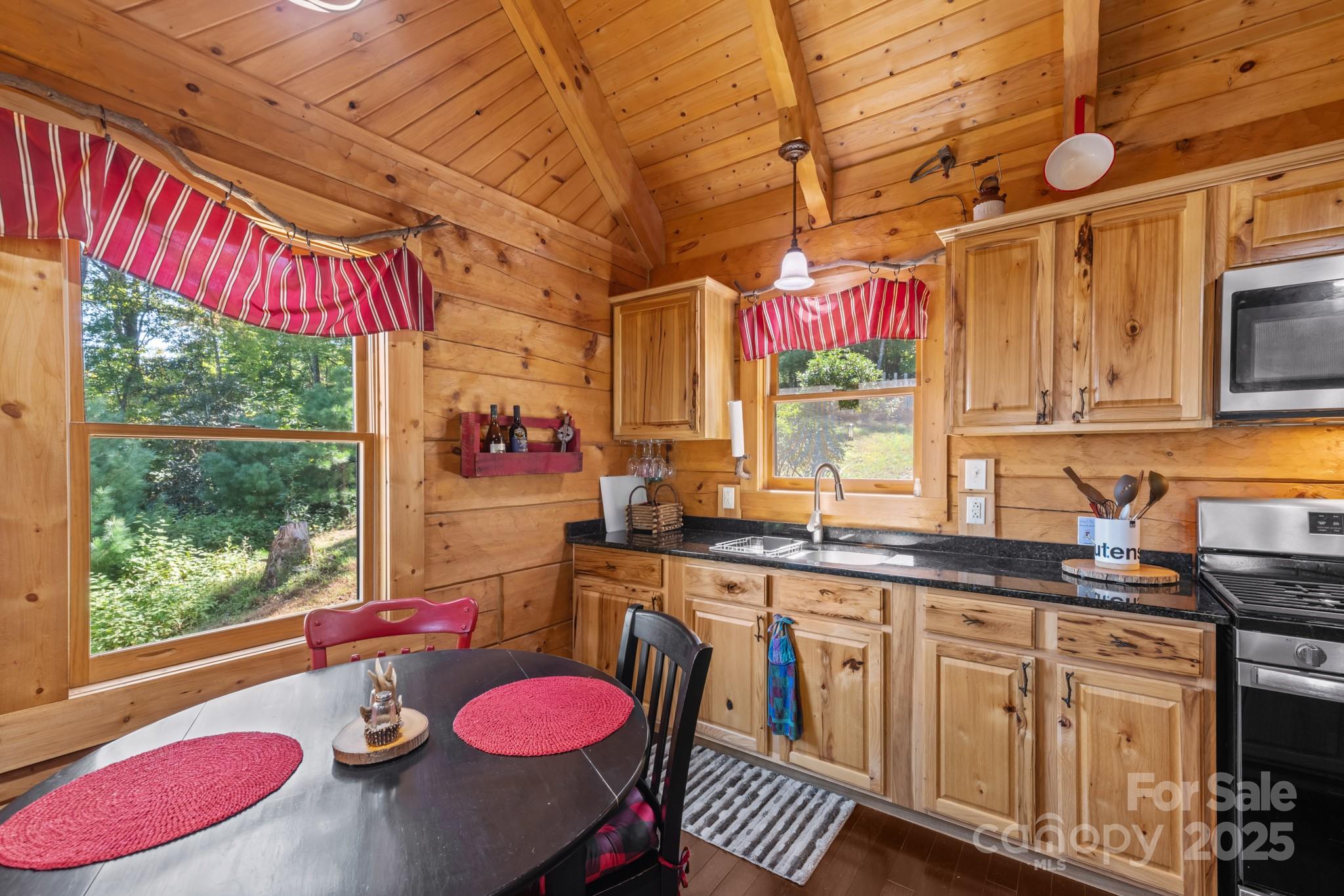 4515 Tolbert Road Collettsville, NC 28611 - Photo 8 of 34 Gallery Image 8
