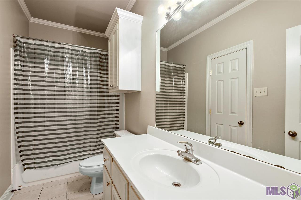 5253 Brightside View Drive, Unit D Baton Rouge, LA 70820 - Photo 6 of 11 Gallery Image 6