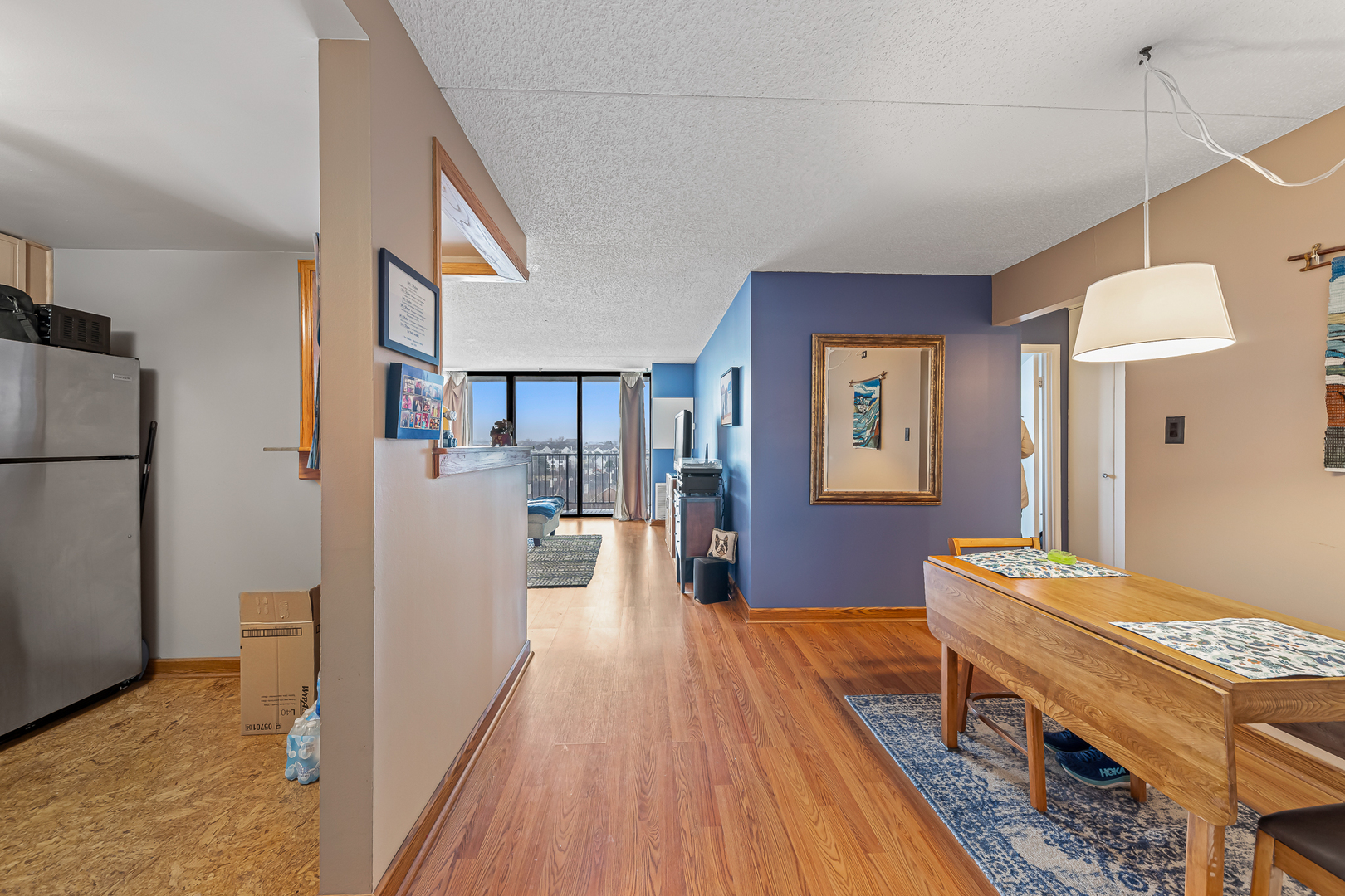 2015 South Finley Road, Unit 801 Lombard, IL 60148 - Photo 2 of 9 Gallery Image 2