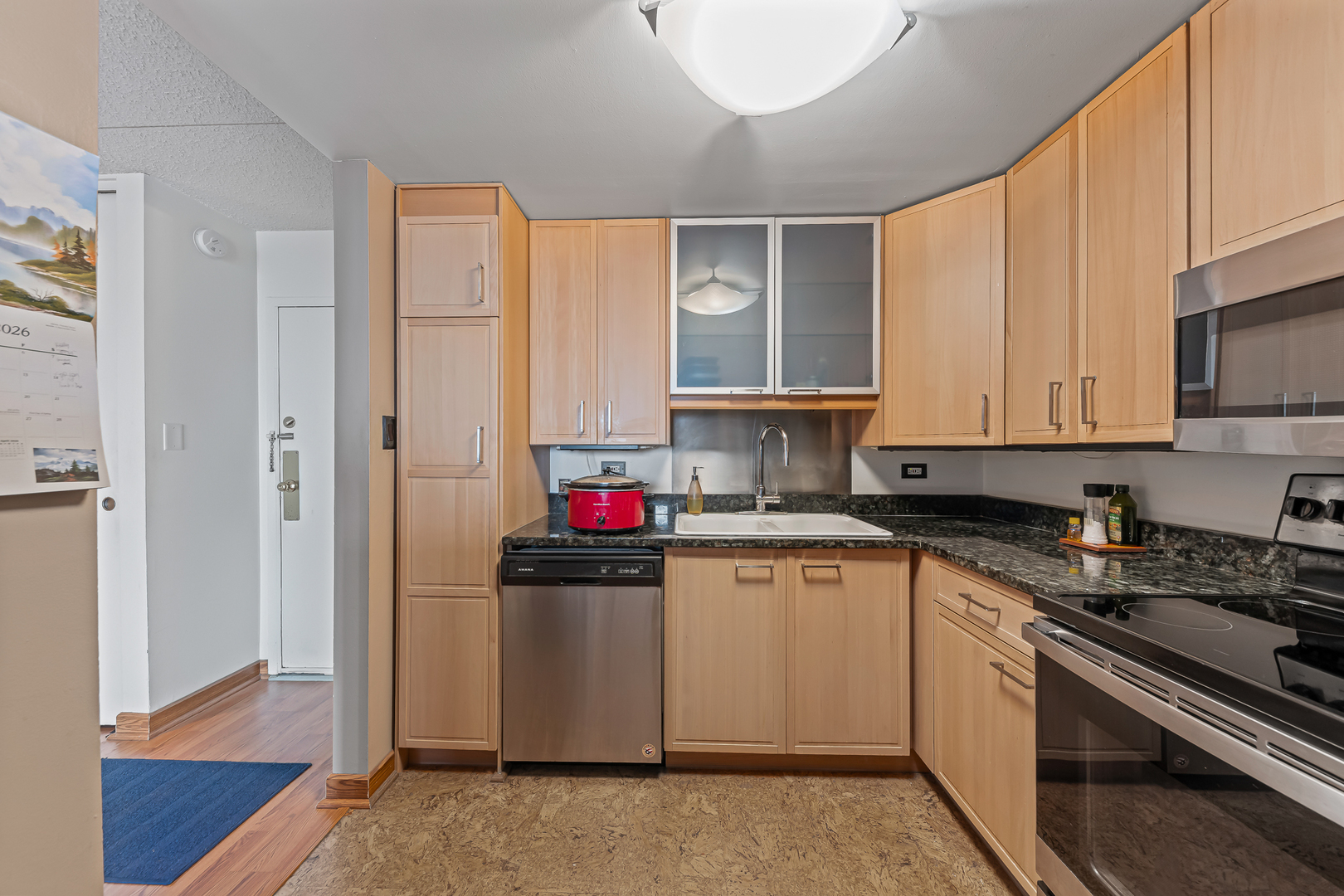 2015 South Finley Road, Unit 801 Lombard, IL 60148 - Photo 4 of 9 Gallery Image 4
