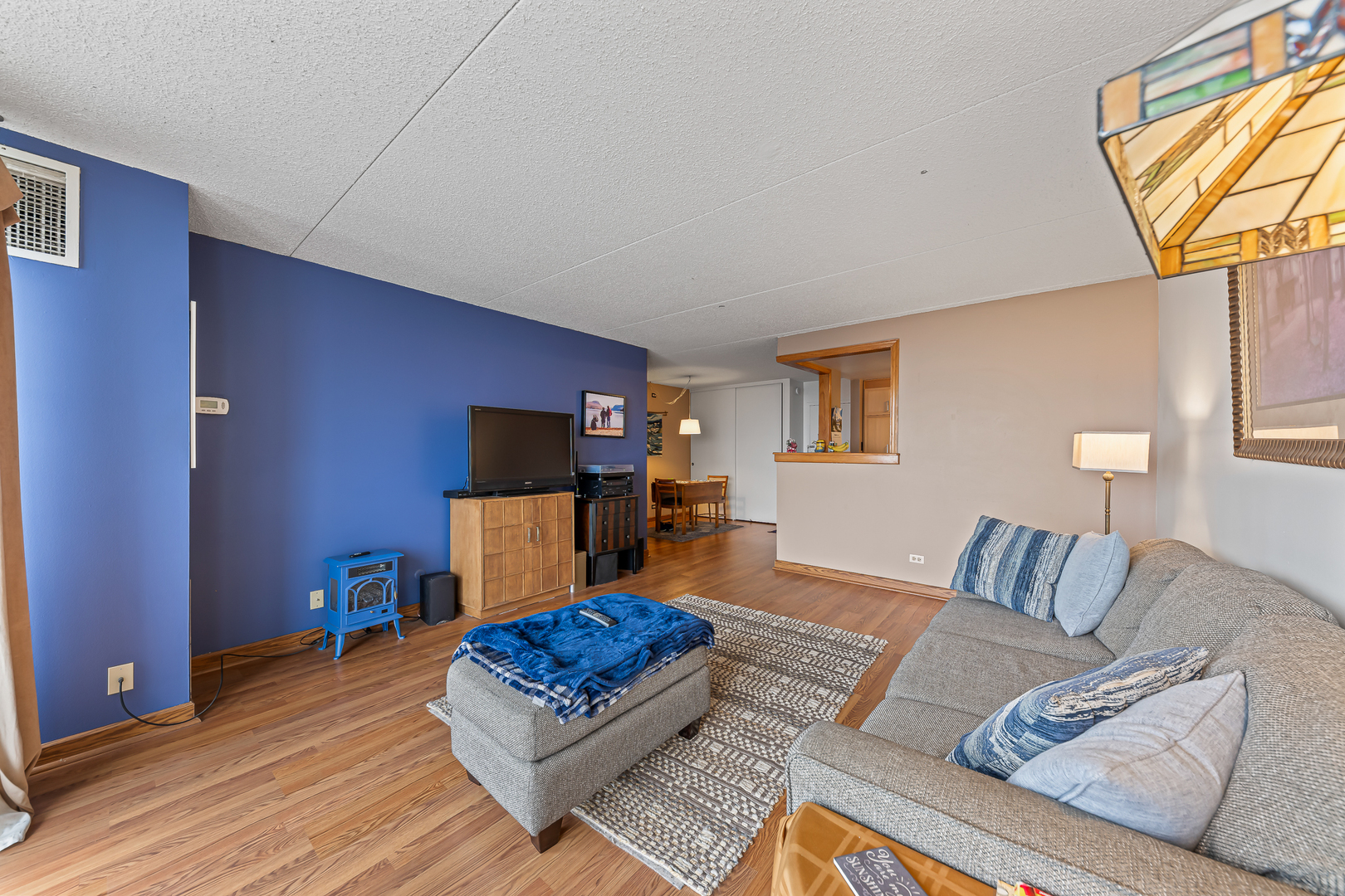 2015 South Finley Road, Unit 801 Lombard, IL 60148 - Photo 7 of 9 Gallery Image 7