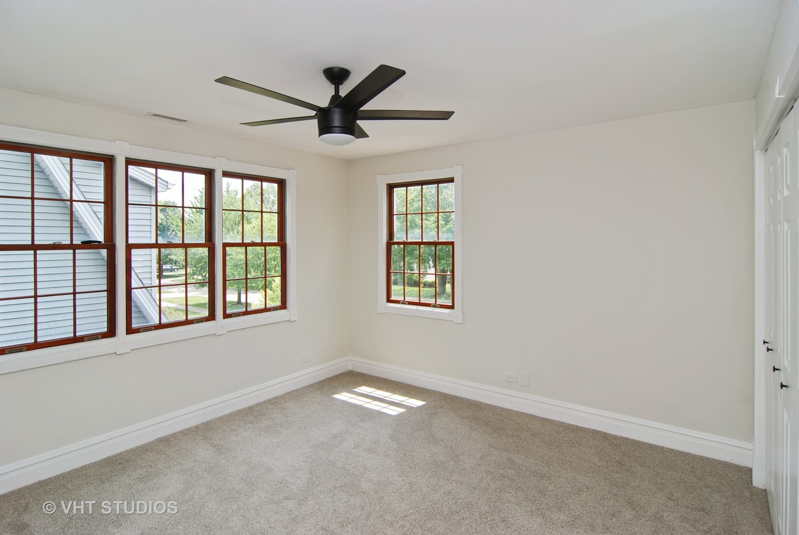 372 Shenstone Road Riverside, IL 60546 - Photo 14 of 29