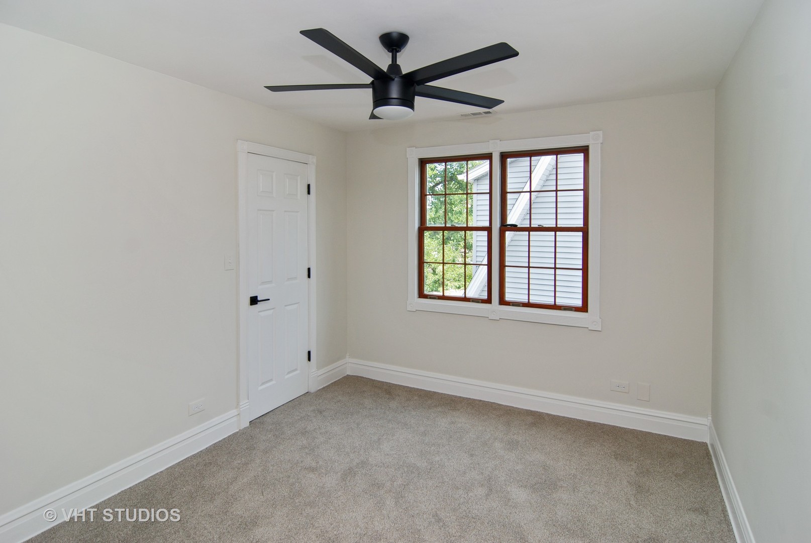 372 Shenstone Road Riverside, IL 60546 - Photo 15 of 29