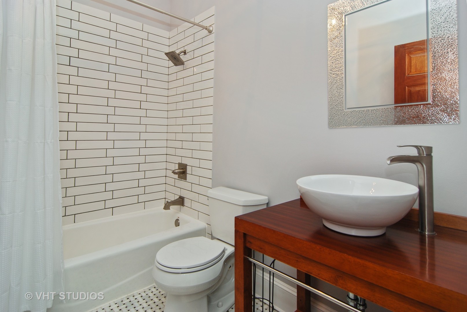 372 Shenstone Road Riverside, IL 60546 - Photo 16 of 29