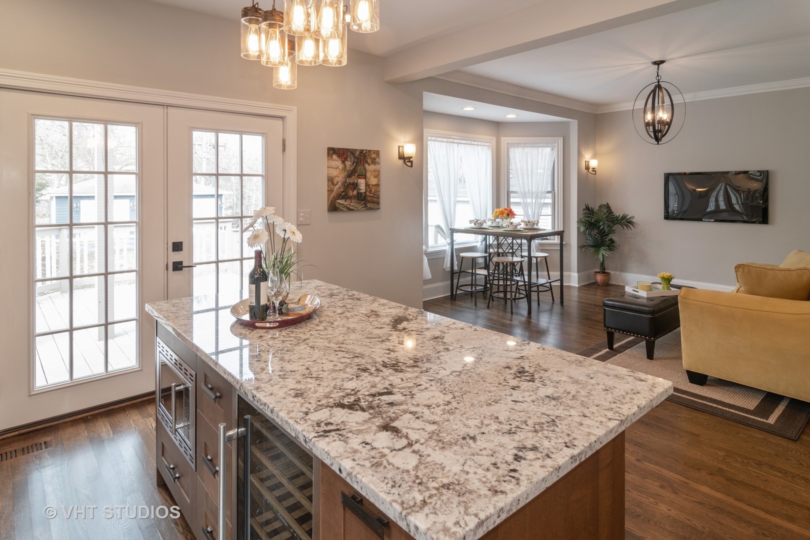 372 Shenstone Road Riverside, IL 60546 - Photo 6 of 29