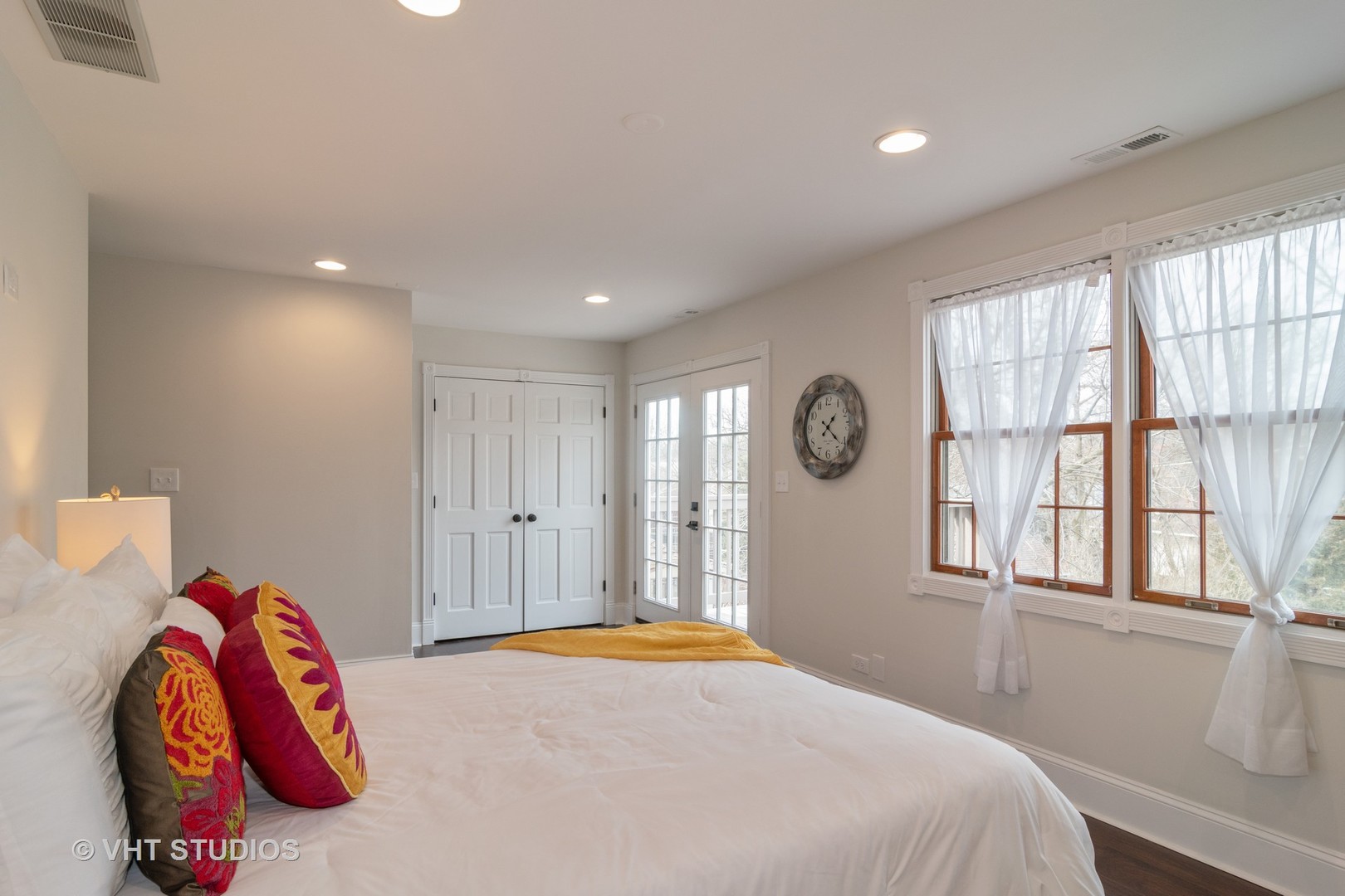 372 Shenstone Road Riverside, IL 60546 - Photo 10 of 29