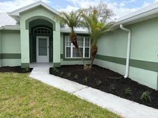 $2,800 | 2367 Southeast Rock Springs Drive, Port St. Lucie, FL 34952
