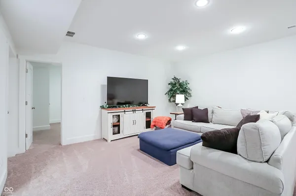 $599,900 | 2043 Columbia Avenue, Indianapolis, IN 46202