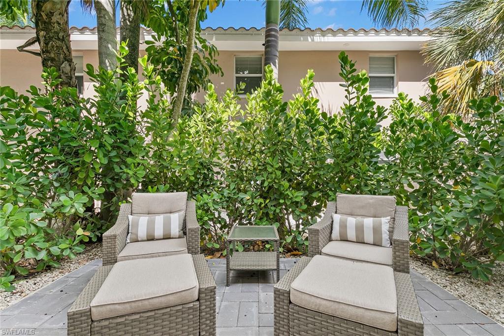 2096 Alamanda Drive, Unit 102 Naples, FL 34102 - Photo 15 of 23