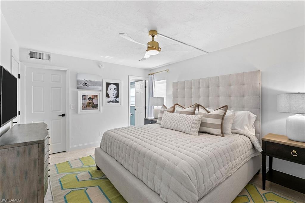 2096 Alamanda Drive, Unit 102 Naples, FL 34102 - Photo 10 of 23