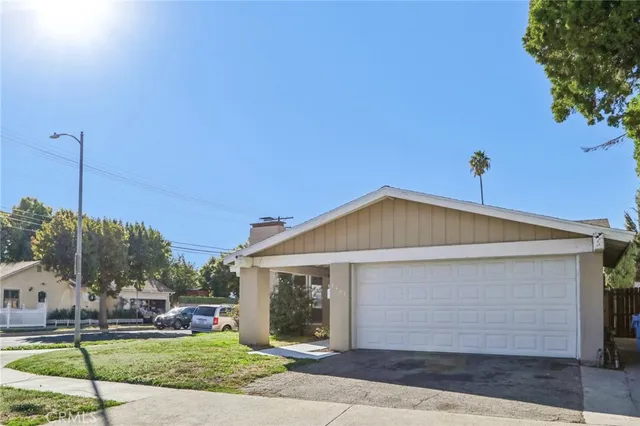 $829,900 | 7401 Casaba Avenue, Winnetka, CA 91306