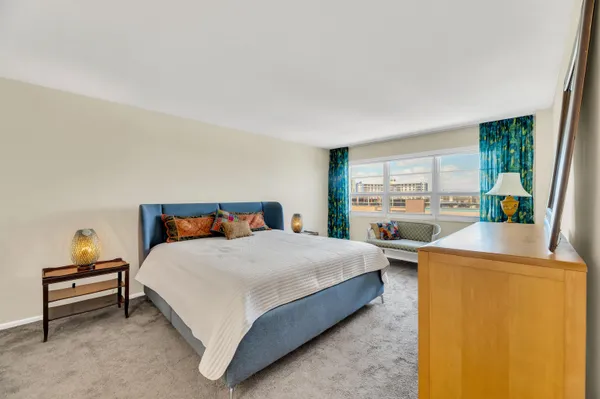 $3,200 | 133 North Pompano Beach Boulevard, Unit 708, Pompano Beach, FL 33062