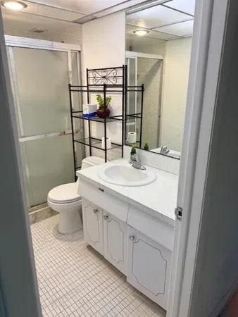 $3,200 | 133 North Pompano Beach Boulevard, Unit 708, Pompano Beach, FL 33062
