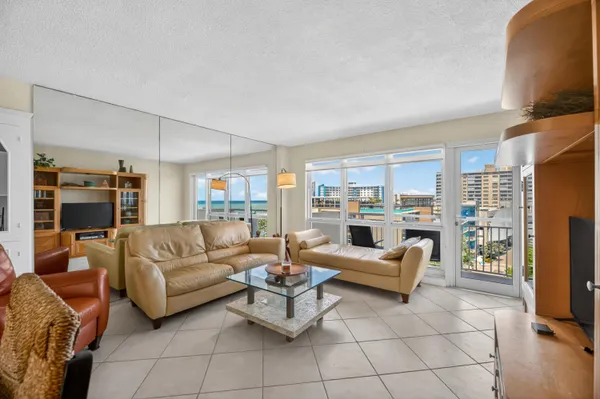 $3,200 | 133 North Pompano Beach Boulevard, Unit 708, Pompano Beach, FL 33062