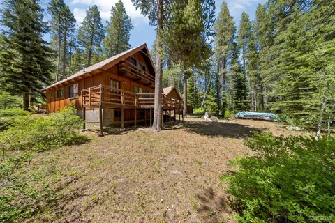 $595,000 | 1409 Mt Shasta Circle, South Lake Tahoe, CA 96150