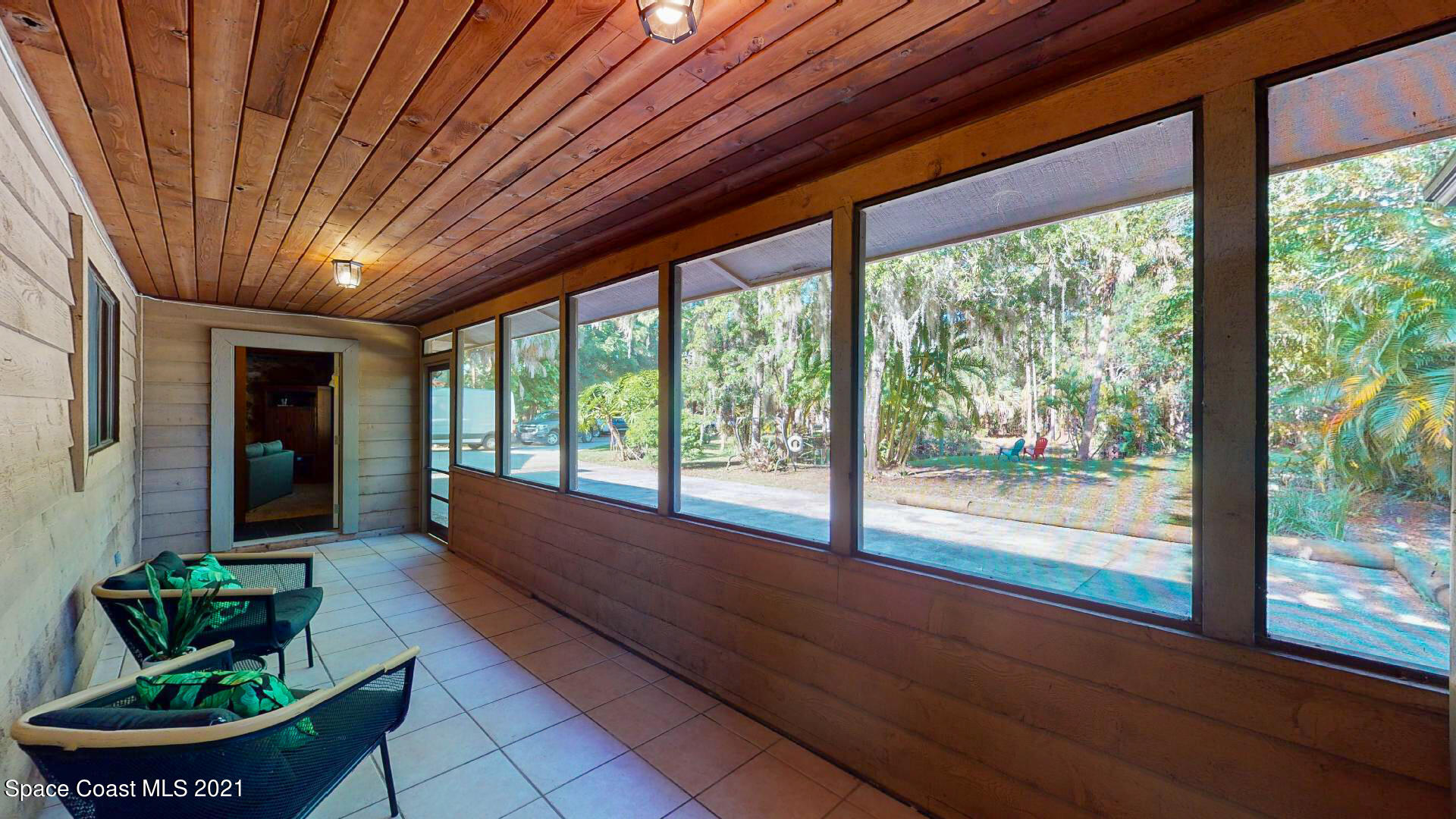 275 Northwest Valencia Road Melbourne, FL 32904 - Photo 18 of 56 275 NW Valencia Road-052433