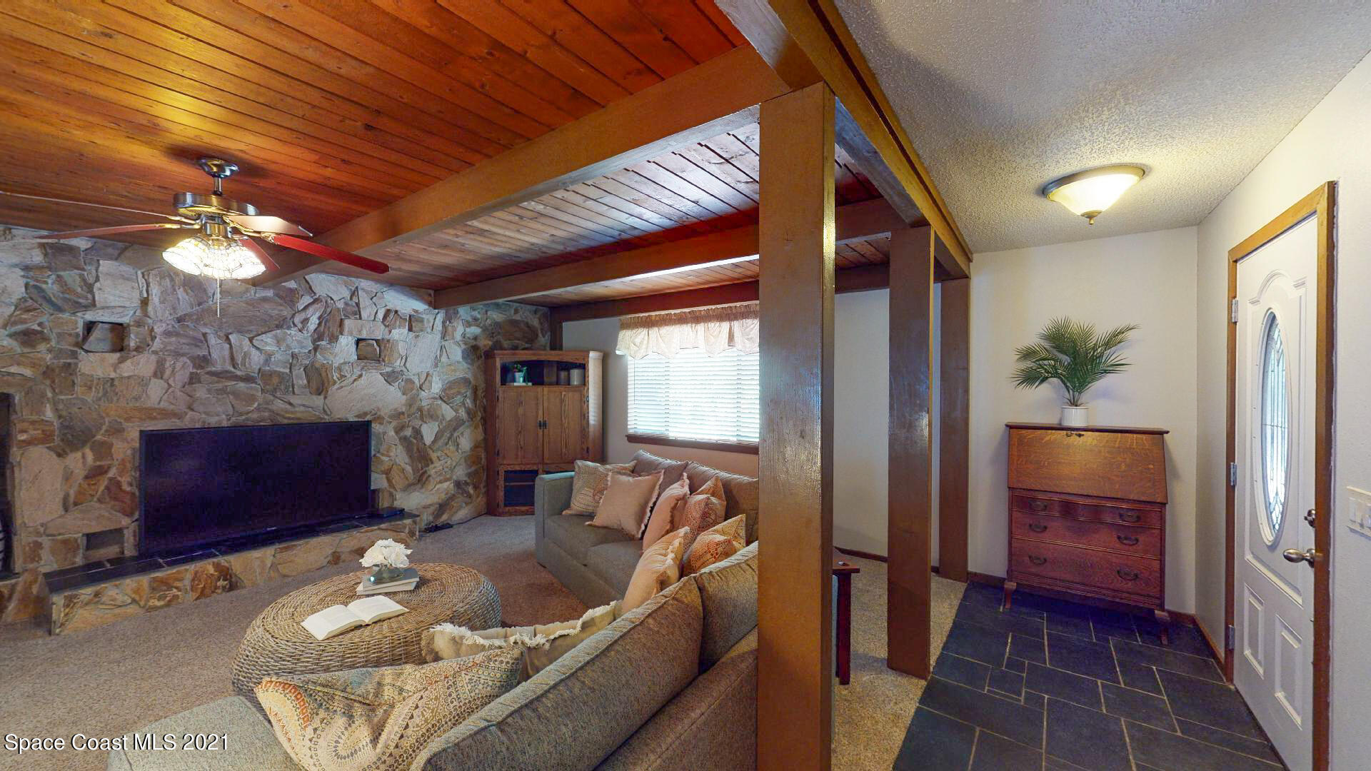 275 Northwest Valencia Road Melbourne, FL 32904 - Photo 19 of 56 275 NW Valencia Road-051732