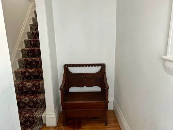 $1,800 | 61 Silver Street, Unit B, Dover, NH 03820