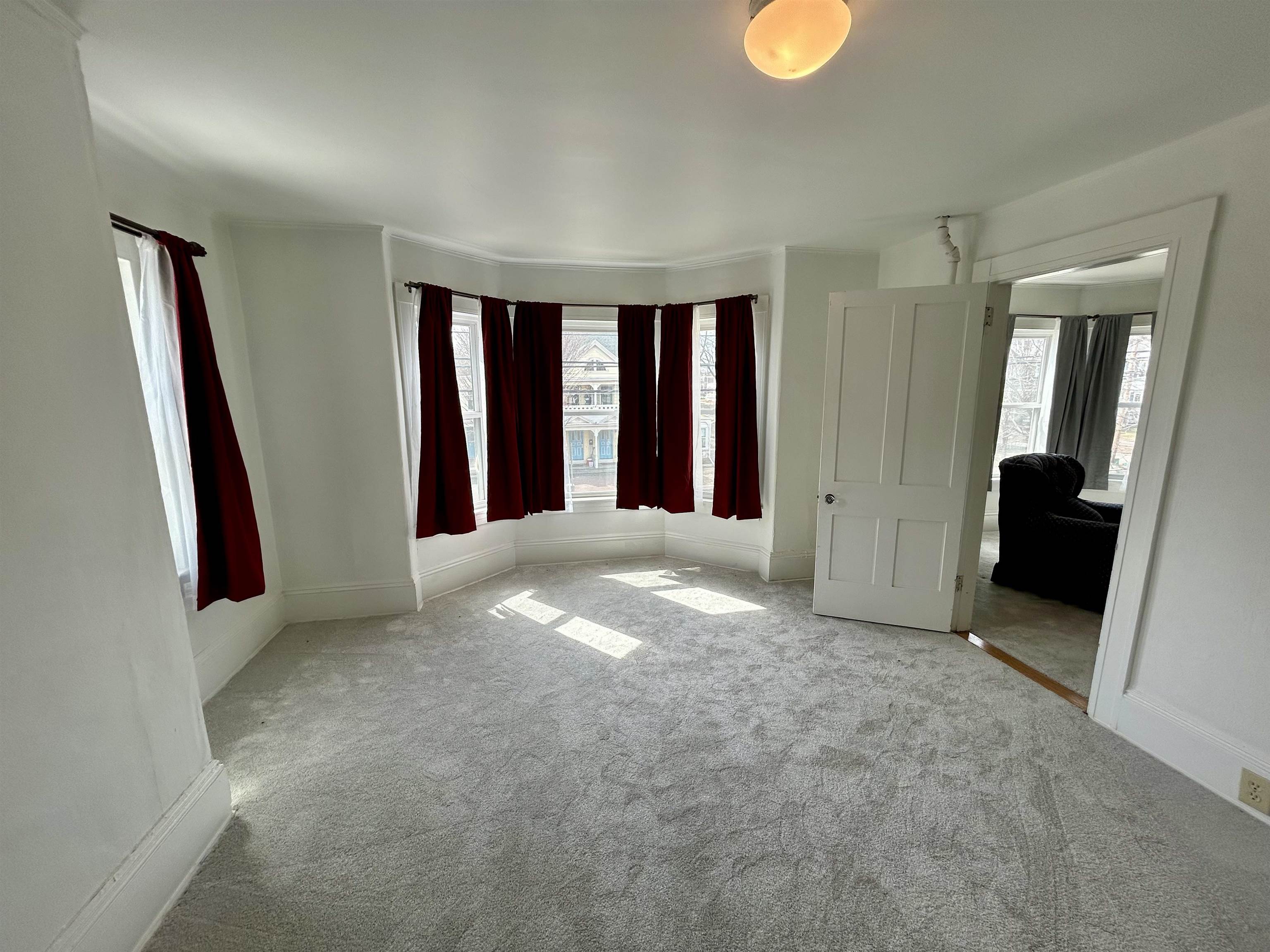 61 Silver Street, Unit B Dover, NH 03820 - Photo 2 of 20