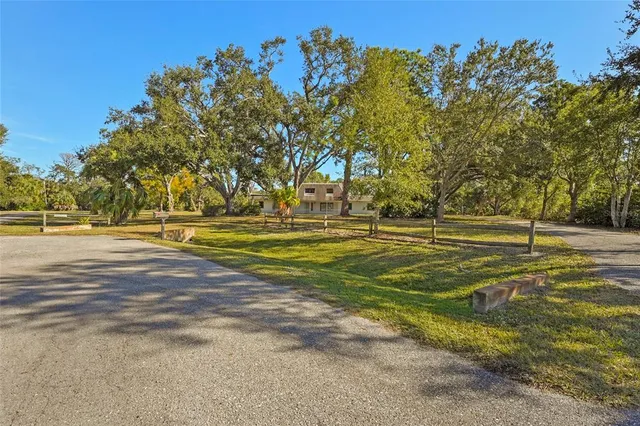 $695,000 | 1250 New Forest Circle, Nokomis, FL 34275