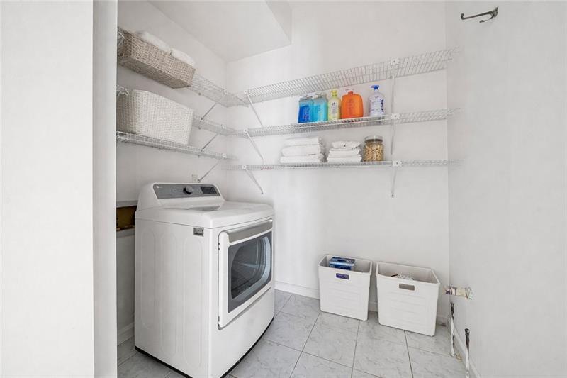 993 Highland View Northeast Atlanta, GA 30306 - Photo 28 of 54 a utility room with dryer and washer