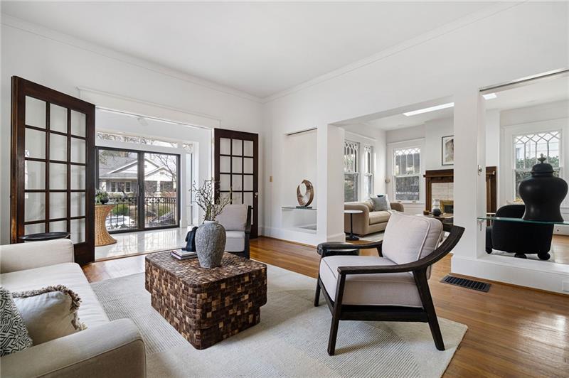 993 Highland View Northeast Atlanta, GA 30306 - Photo 4 of 54 a living room with furniture and a wooden floor