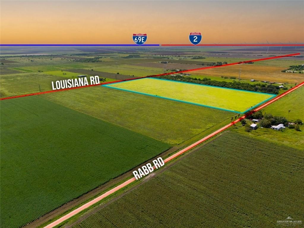 1/2 Rabb Road Santa Rosa, TX 78593 - Photo 2 of 8 a view of an ocean from a balcony