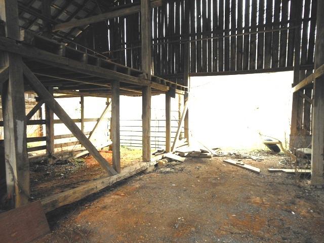 289 Possum Trot Road Philadelphia, TN 37846 - Photo 3 of 15 289 Possum Trot Rd01