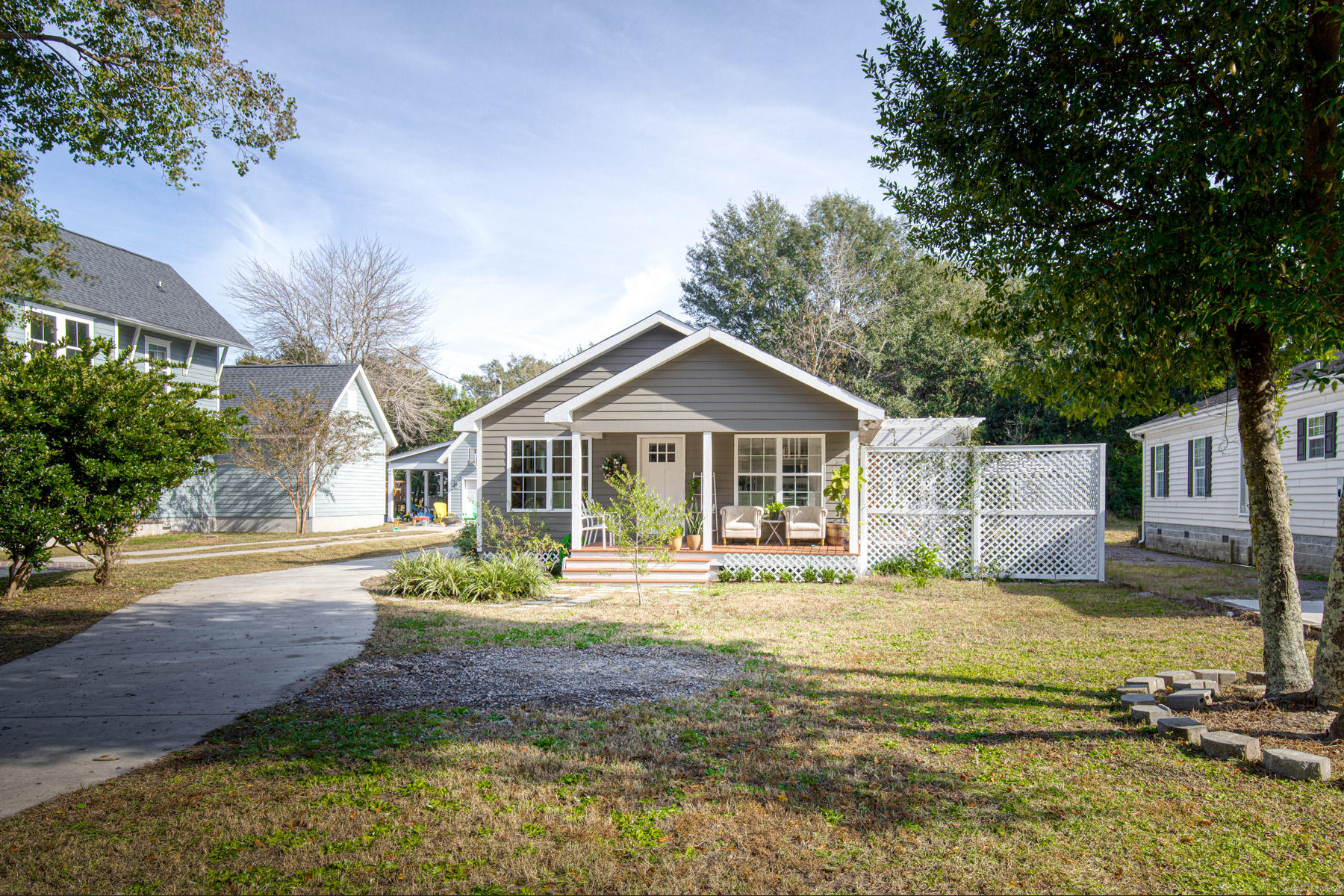 708 Kent Street Mount Pleasant, SC 29464 - Photo 2 of 35 708kent-39