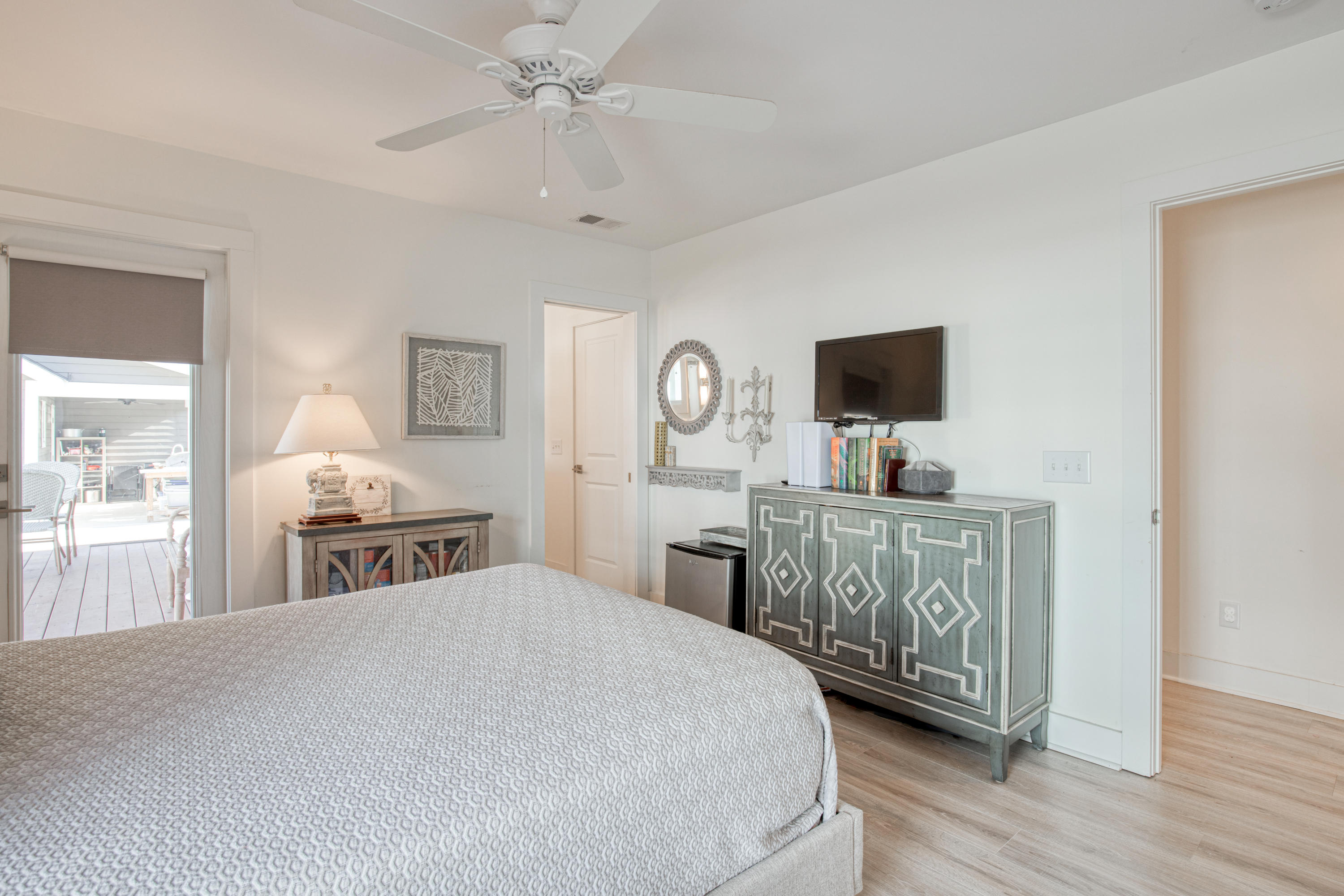 708 Kent Street Mount Pleasant, SC 29464 - Photo 20 of 35 708kent-16