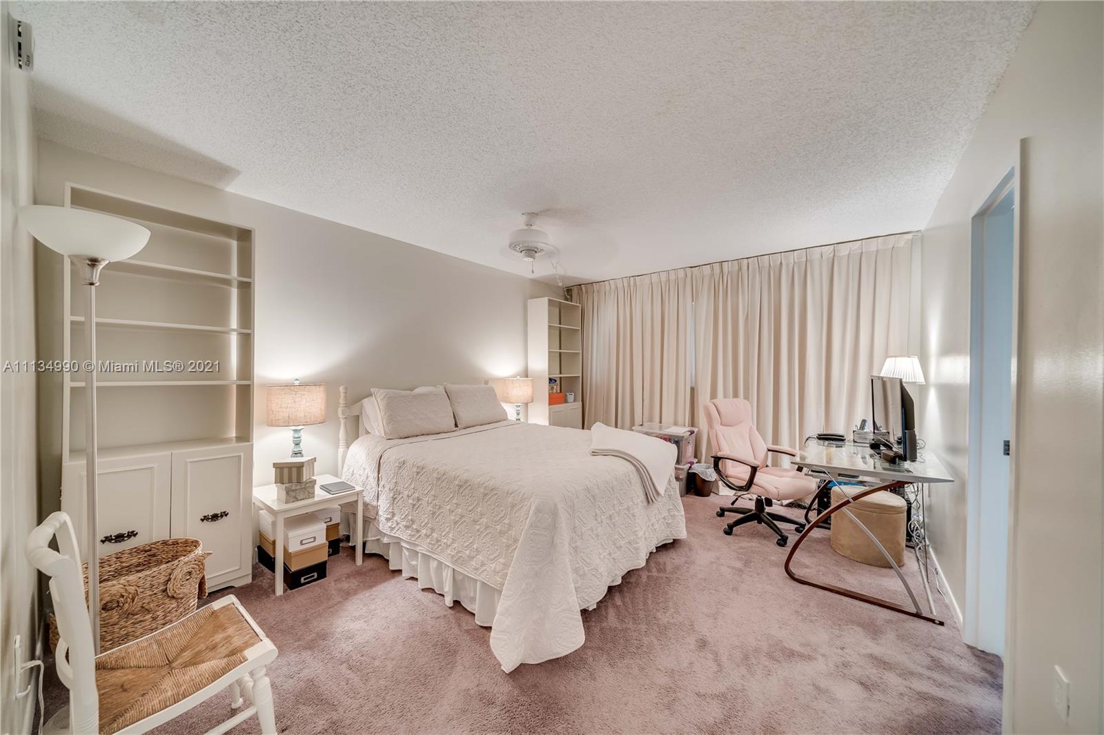 469 North Pine Island Road, Unit B305 Plantation, FL 33324 - Photo 22 of 38