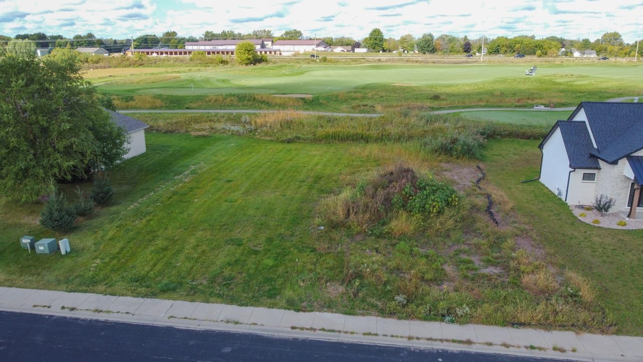 526 Royal Saint Pats Drive, Unit 143 Wrightstown, WI 54180 - Photo 2 of 39